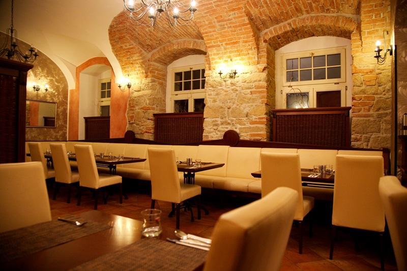Hotel Zamek Berchtold Strancice Exterior photo